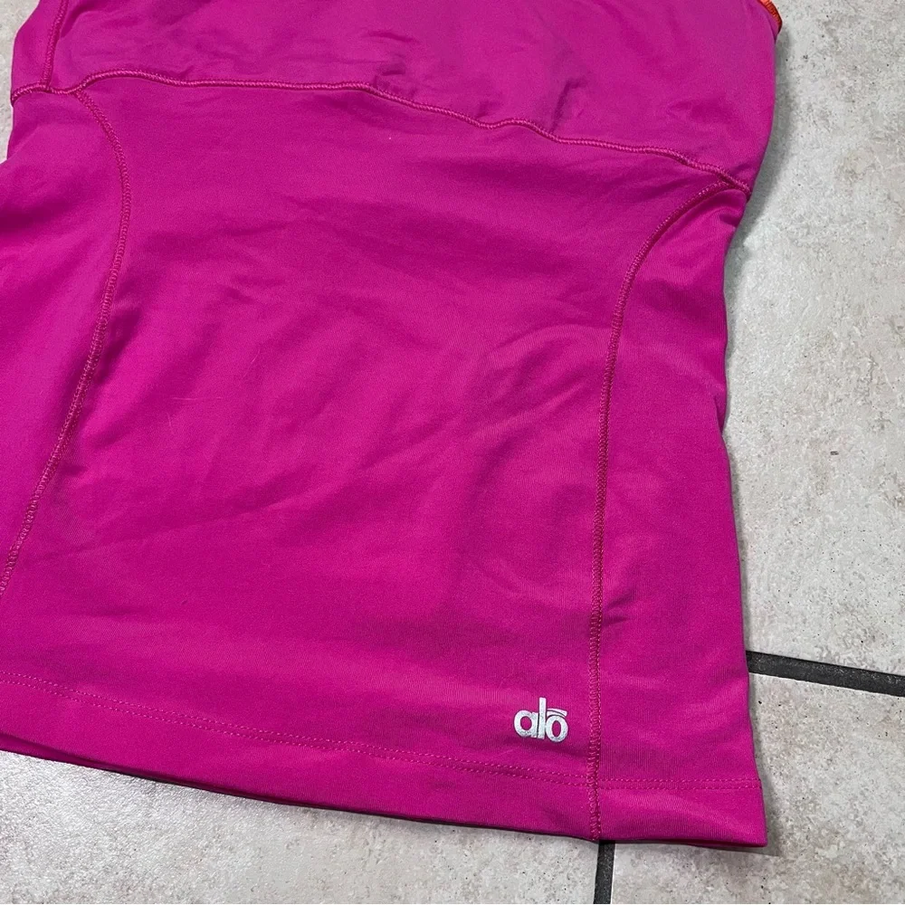 Alo yoga Women’s Workout Mesh Top Size‎ S Pink Slim Fit